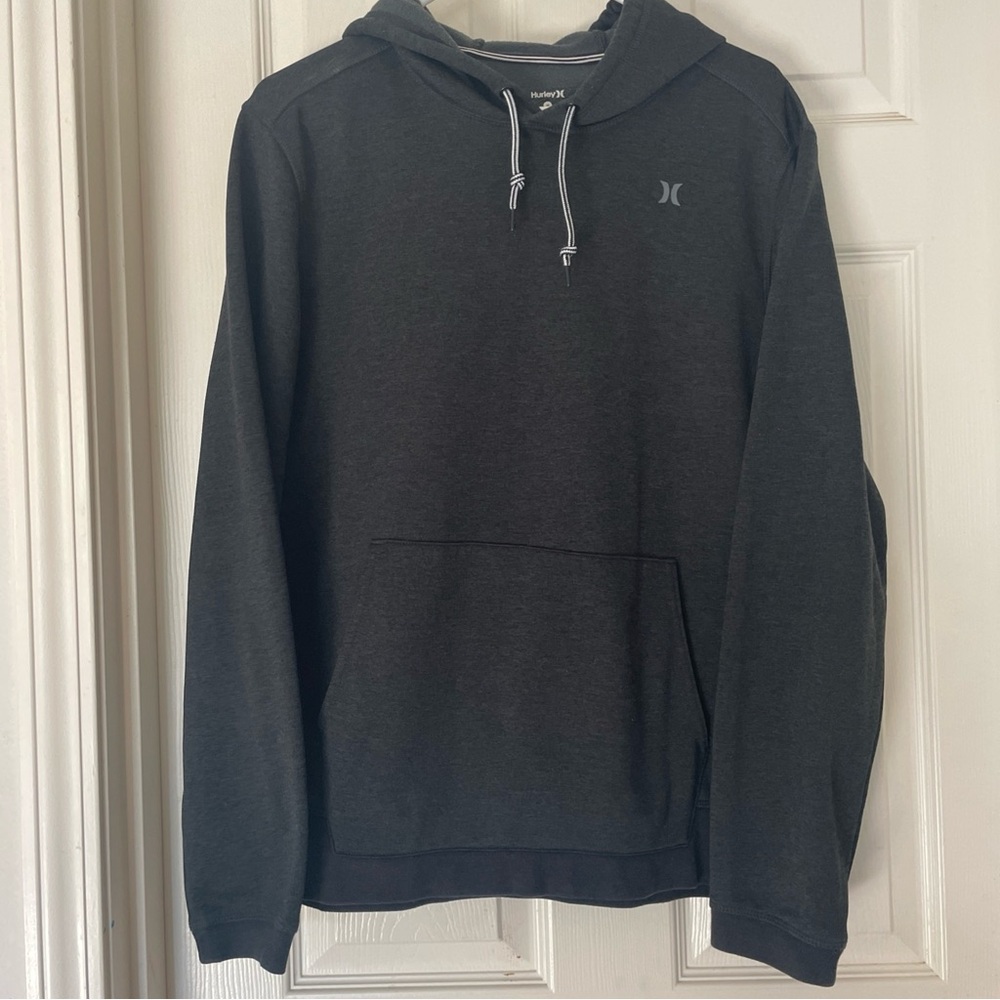 Hurley Black Sweatshirt Hoodie with Nike Dri-Fit Athletic Style